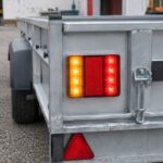 Štop lampa sa LED osvjetljenjem i napajanjem od 12 V