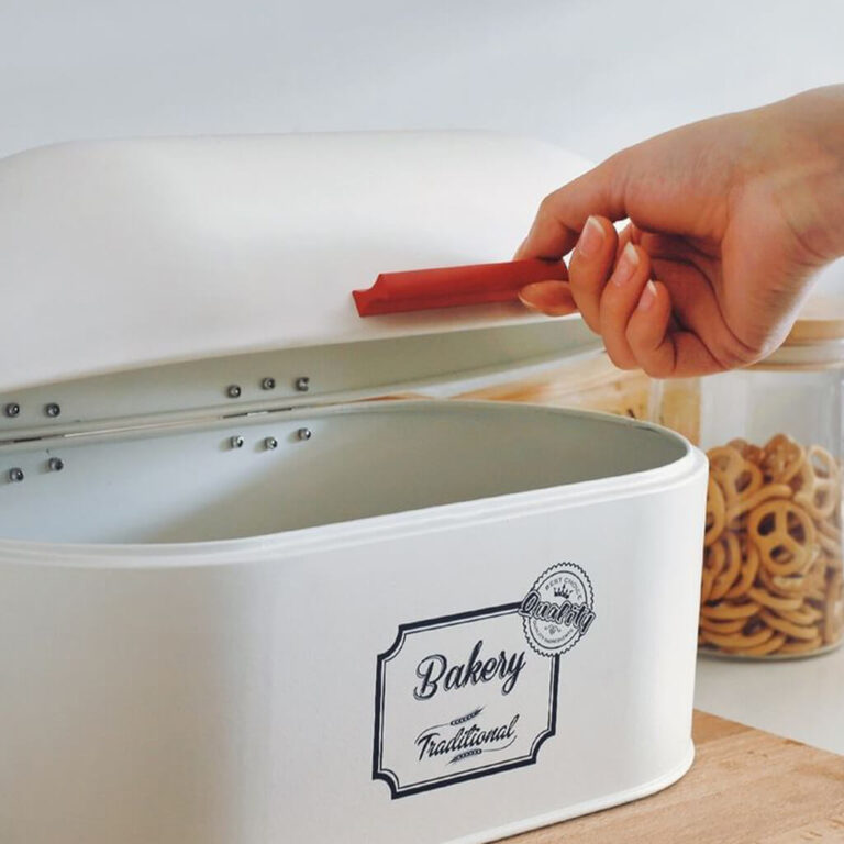 kutija za hljeb sa poklopcem