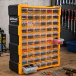 Kutija za organizaciju alata i sitnog materijala u radionici