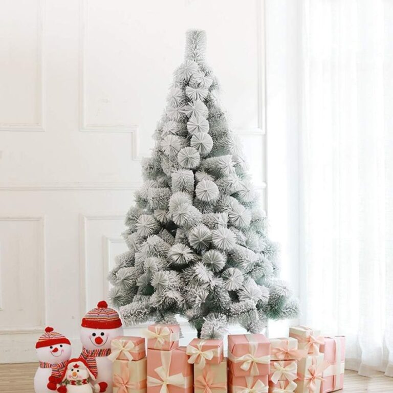 novogodišnji sniježni bor