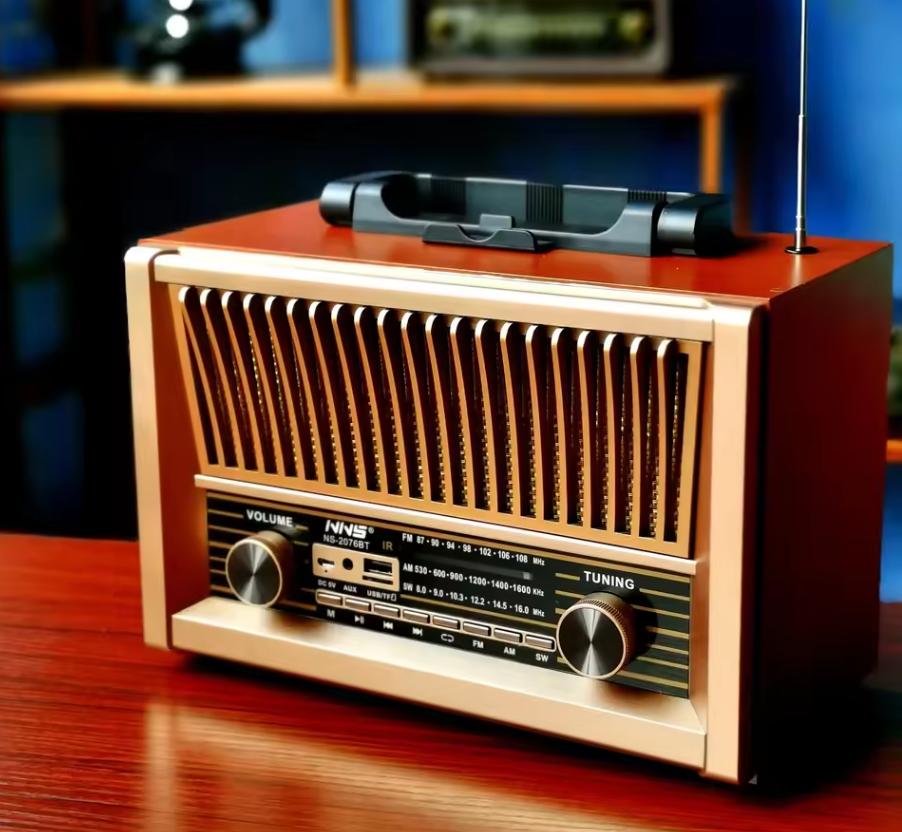 Prenosivi Bluetooth zvučnik sa retro izgledom za muziku i zabavu