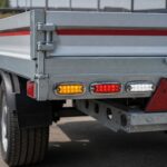 LED signalna lampa za vozilo pruža jasno upozoravajuće osvjetljenje u saobraćaju, radionici i na terenu