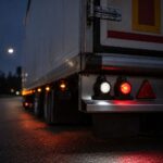 Marker lampa crveno bijela za prikolicu s jasnom bočnom signalizacijom
