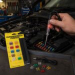 Set osigurača za automobil za pouzdanu zaštitu električnog sistema