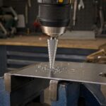 Stepenasta burgija za bušenje metala, plastike i tankih materijala