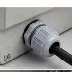 Uvodnica za kabal za sigurno provođenje kroz kućište