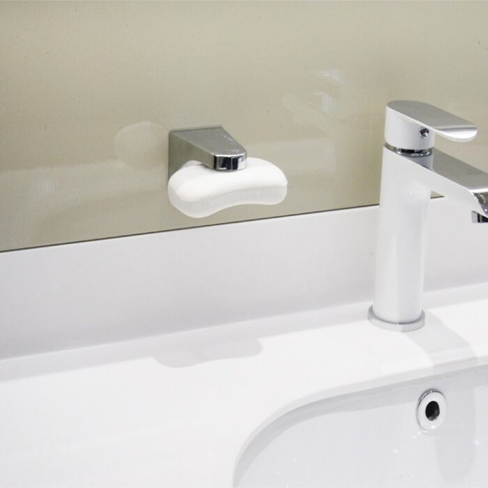 uso slavina bijela ua000521