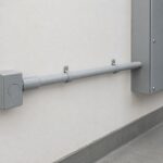 Zaštitna cijev za kablove pomaže u organizaciji i zaštiti električnih vodova tokom montaže