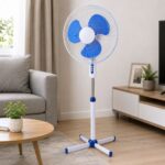 Ventilator na stalku sa stabilnim postoljem i zaštitnom rešetkom