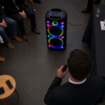 Karaoke Bluetooth zvučnik 2839 sa mikrofonom, RGB osvjetljenjem i prenosivom baterijom za zabave i događaje