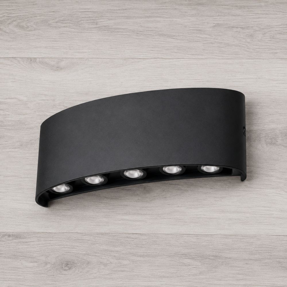Vanjska zidna lampa LED 10W sa hladnim bijelim svjetlom 6500K